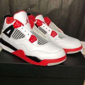 Air Jordan 4 Retro (PS) size 3 Y white/red/black